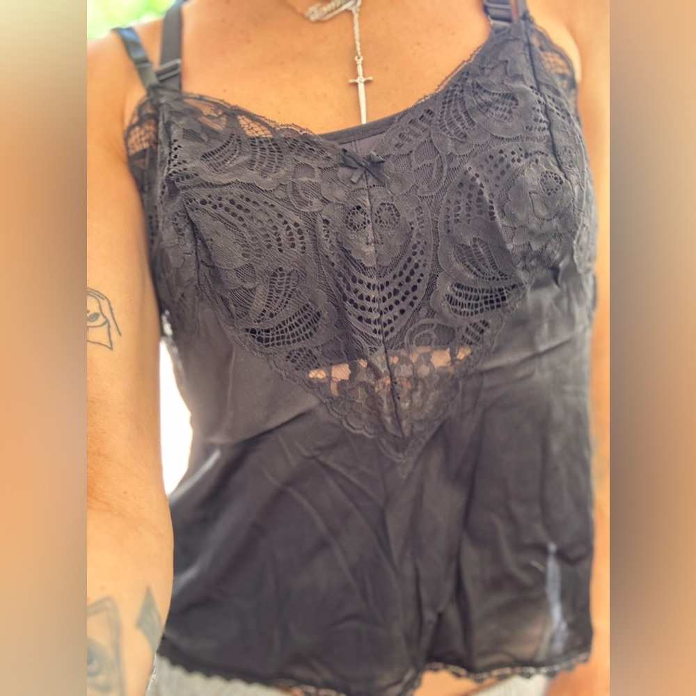 Vintage lace top great for a layer piece or by itself Festival lace sexy